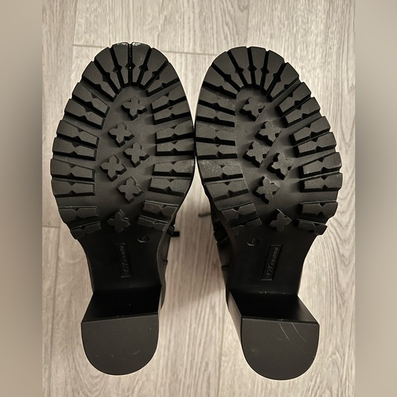 Brand New BCBGeneration Parina Leather Ankle Boots - Picture 6 of 7